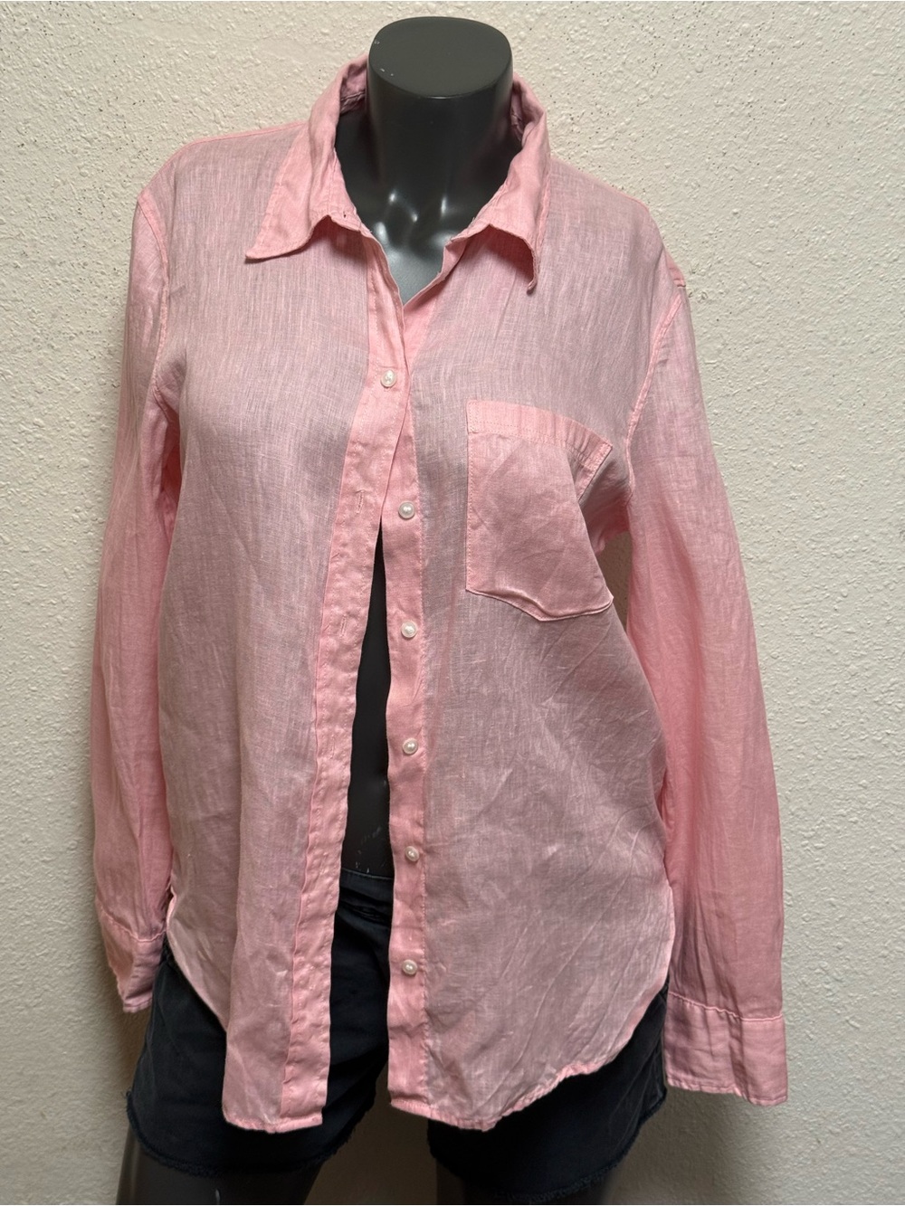 H&M Soft Pink Long-Sleeve Button-Down shirt 100% linen